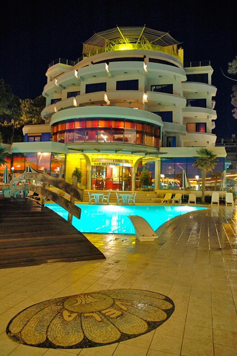 Vela Hotel Restaurant โกเลม ภายนอก รูปภาพ