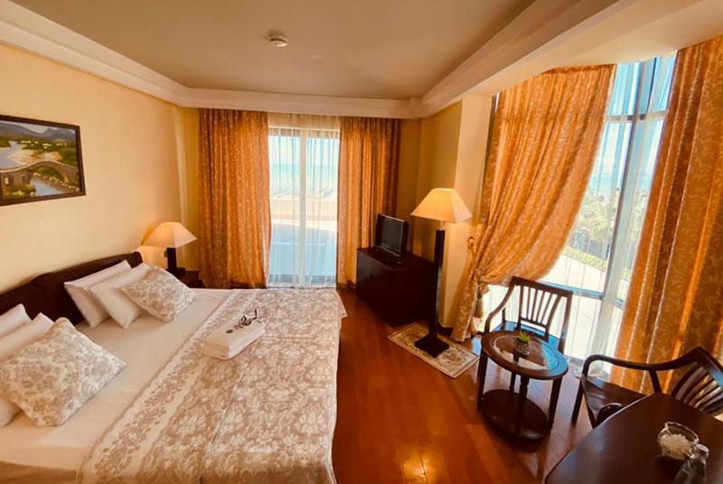 Vela Hotel Restaurant โกเลม ภายนอก รูปภาพ